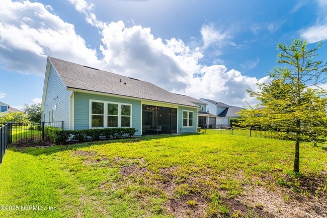 Building Photo - 136 Village Grande Dr