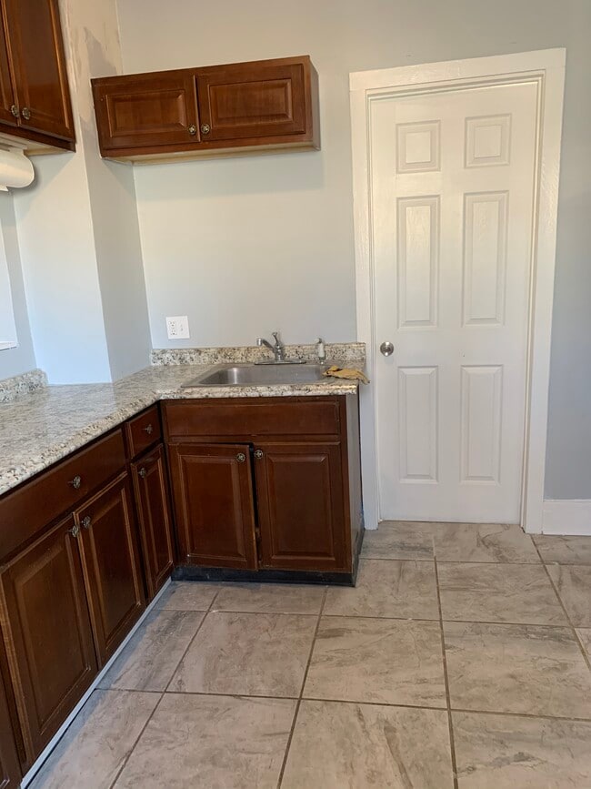 Kitchen - 110 W Harry Ave