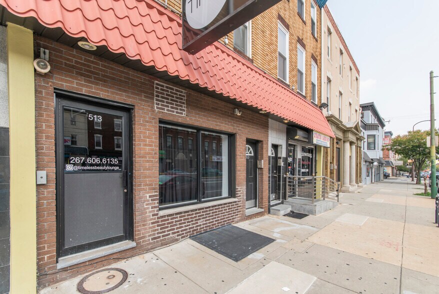 Building Photo - 515 W Girard Ave