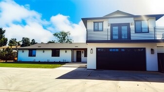 Building Photo - 1436 Sycamore Dr