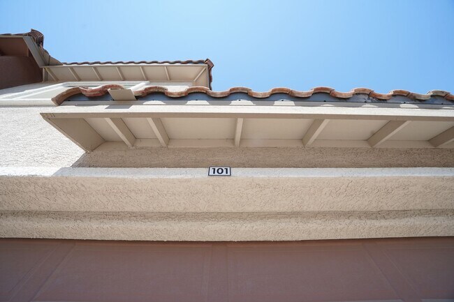 Building Photo - 8507 Insignia Ave