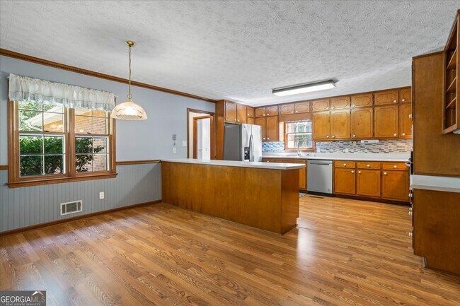 Building Photo - 3929 Lenora Church Rd