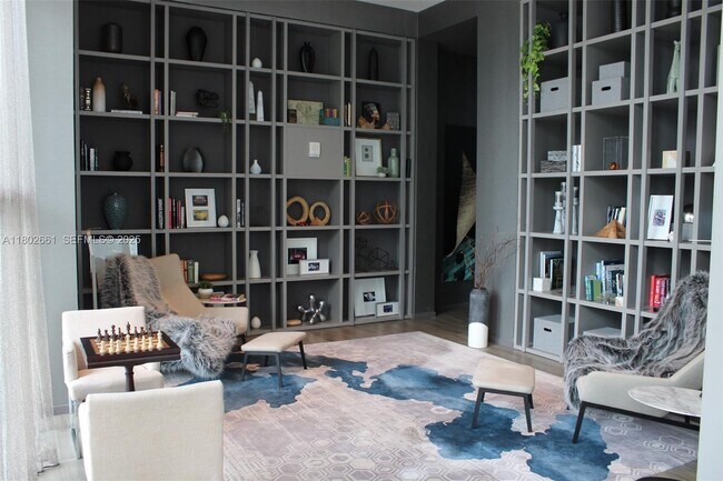 Building Photo - 1100S S Miami Ave