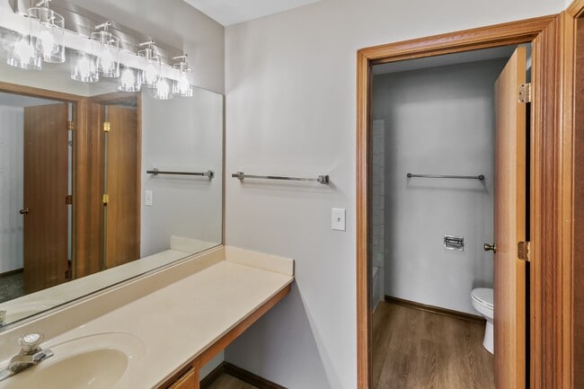 Building Photo - 14163 S Napa Cir