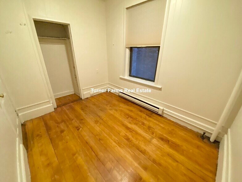 Building Photo - 614 Columbus Ave