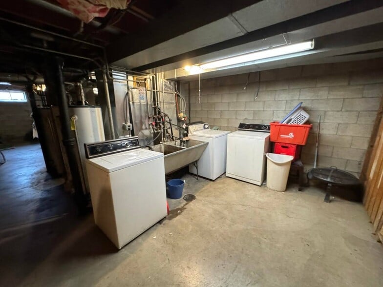 Building Photo - 7259 W Lakefield Dr