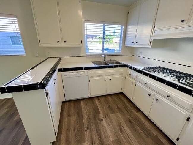 Kitchen3 - 5215 Sepulveda Blvd