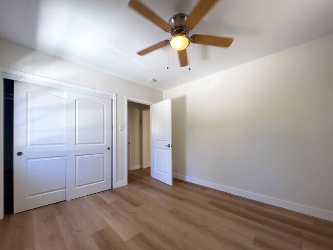 Building Photo - 4286 Tujunga Ave