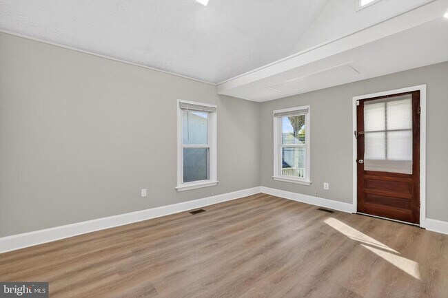 Building Photo - 3309 Martin Luther King Jr Ave SE