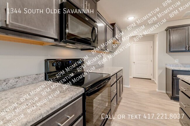 Building Photo - 1344 S Olde Savannah Ave