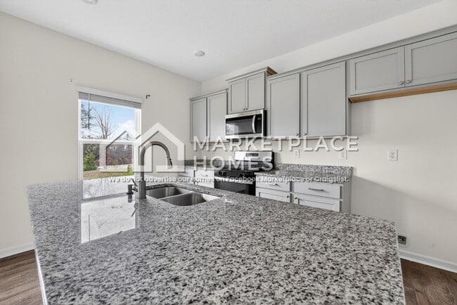 Building Photo - 12318 Hatmaker Ln