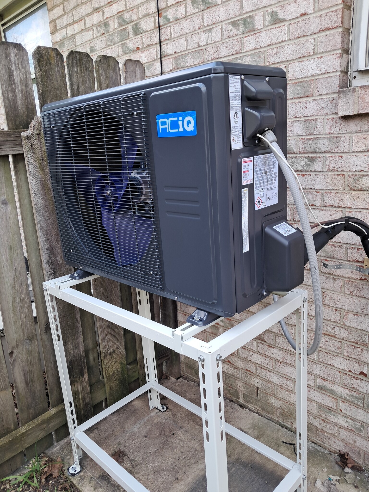 Building Photo - 1670 Colonial Dr