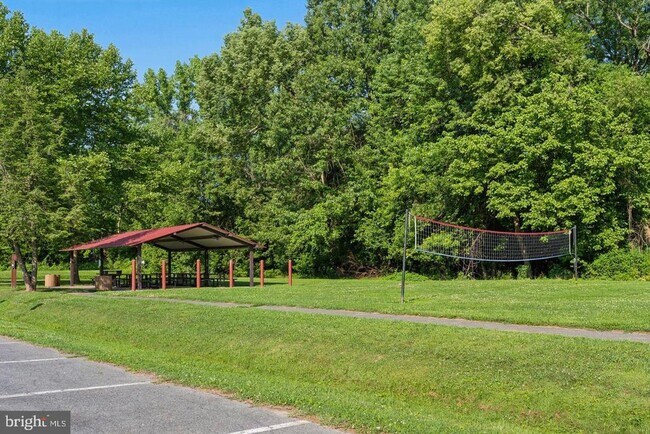 Building Photo - 8463 Randell Rdg Rd