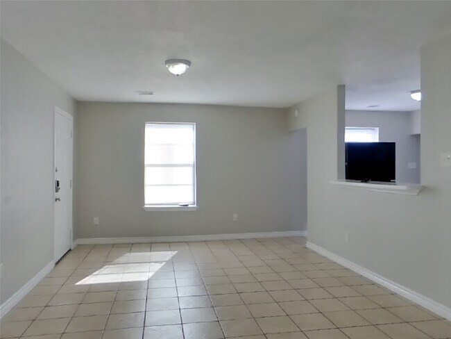 Building Photo - 3522 Tangerine St