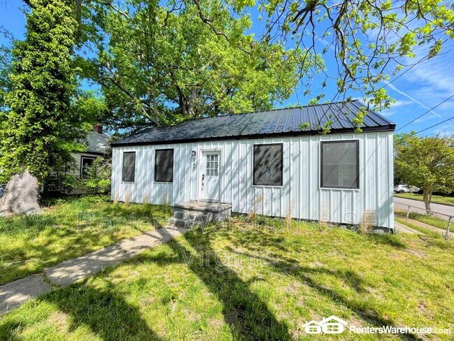 Building Photo - 142 Rogers Ave