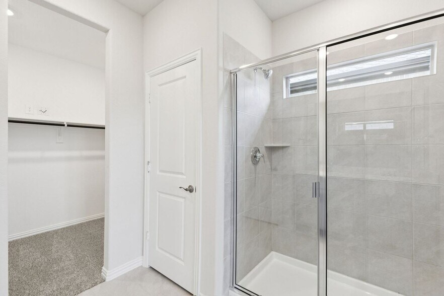 Building Photo - 109 Greenbriar Dr