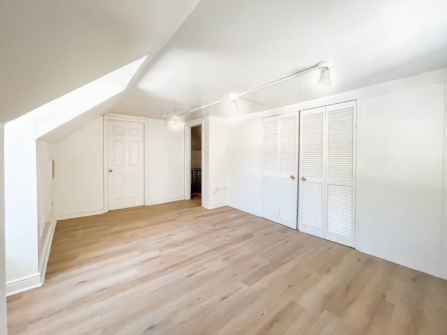 Building Photo - 1006 Greystone Ave