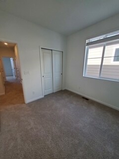 Building Photo - 2435 Vanhoutte Vw