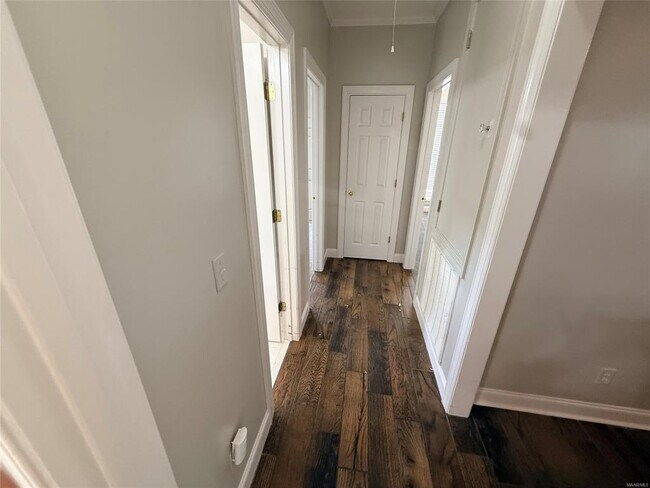 Building Photo - 601 Prairie View Dr