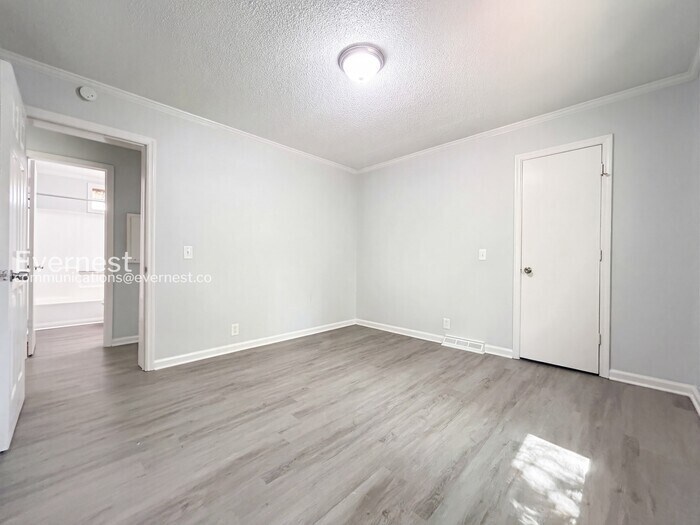 Building Photo - 1174 Alemeda Dr