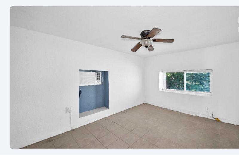 Building Photo - 82481 Valencia Ave