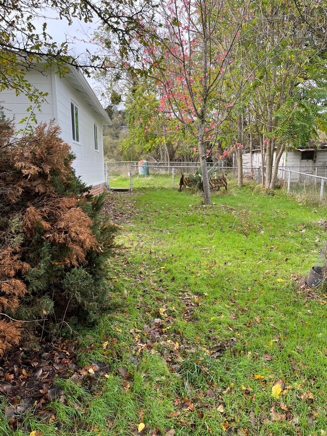 Building Photo - 39A Stark Ln