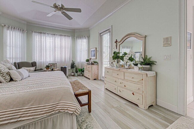 Building Photo - 3br/2ba Pool Home in Venetia