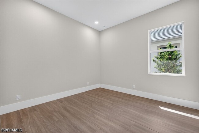 Building Photo - 9712 Moonflower Ln