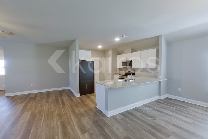 Building Photo - 18817 Seabiscuit Ln