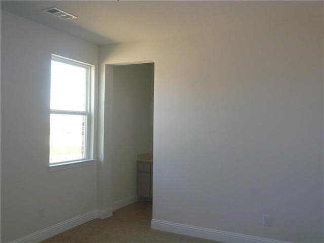 Building Photo - 6813 Royal View Dr