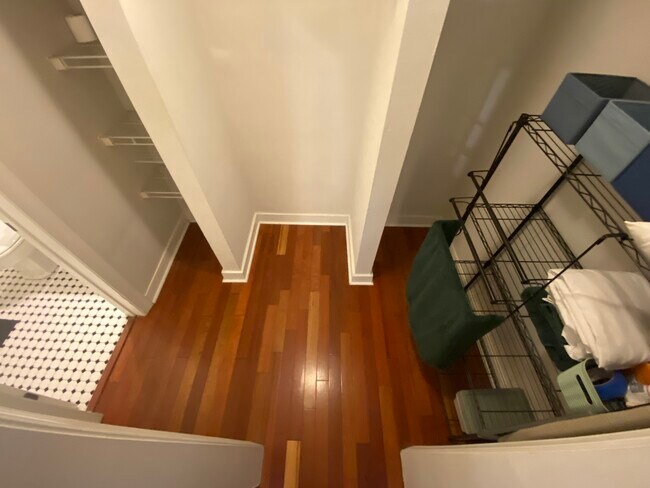 Building Photo - 820 B S Washington St