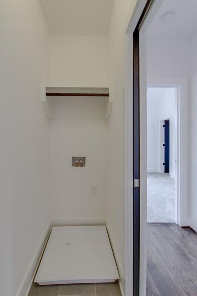 Building Photo - Awesome 4BR/3BA home located in one of Nashville’s hottest neighborhoods — The Nations!