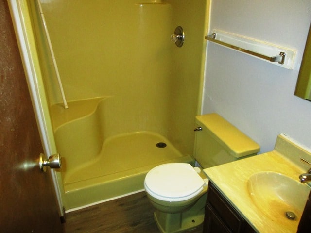 Building Photo - 1600 Northbrook Dr