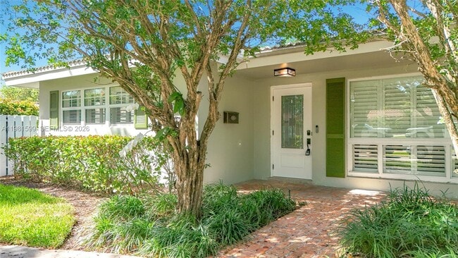 Building Photo - 2533 NE 21st Terrace