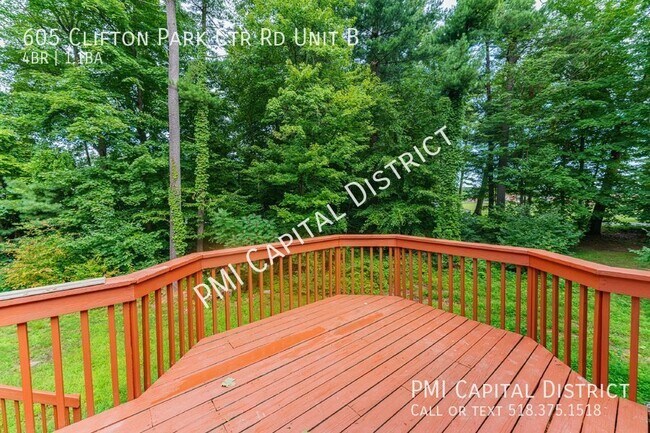 Building Photo - Spacious 1800 SF 4 bedroom, 1.5 bath raise...