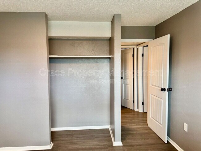 Building Photo - 16259 W 10th Ave