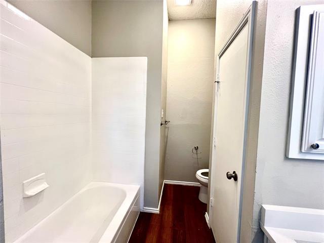 Building Photo - 7155 Penshire Dr