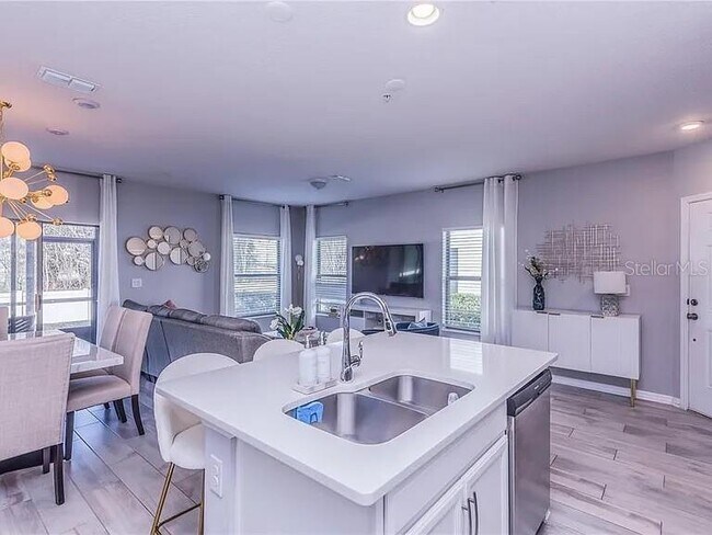 Building Photo - 260 Evertree Loop