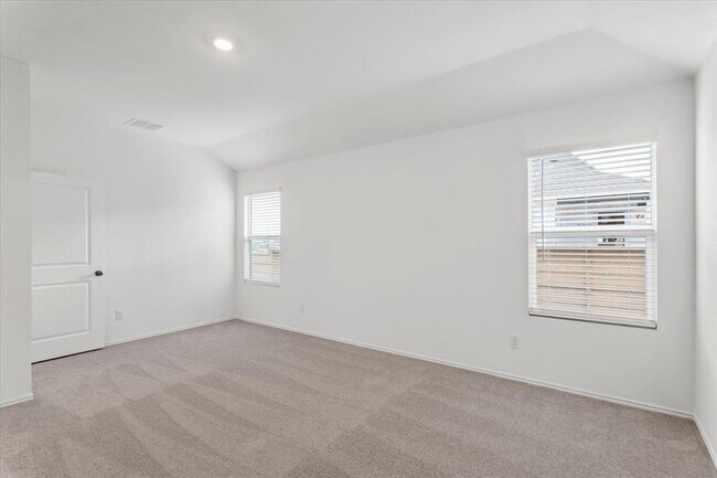 Building Photo - 316 Keefer