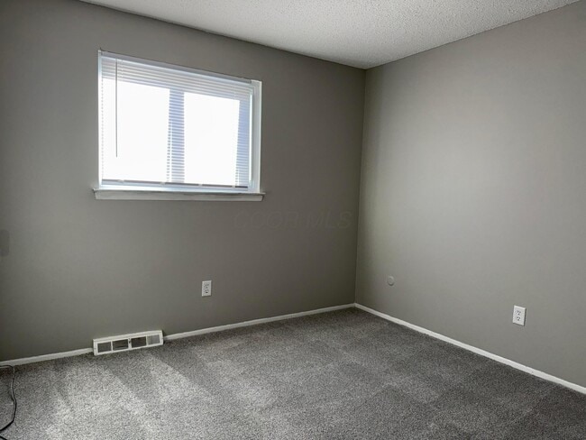 Building Photo - 5398 Mountville Ave