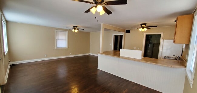 Building Photo - 3 Bedroom with open living room/kitchen/dining area, all on one floor including laundry!