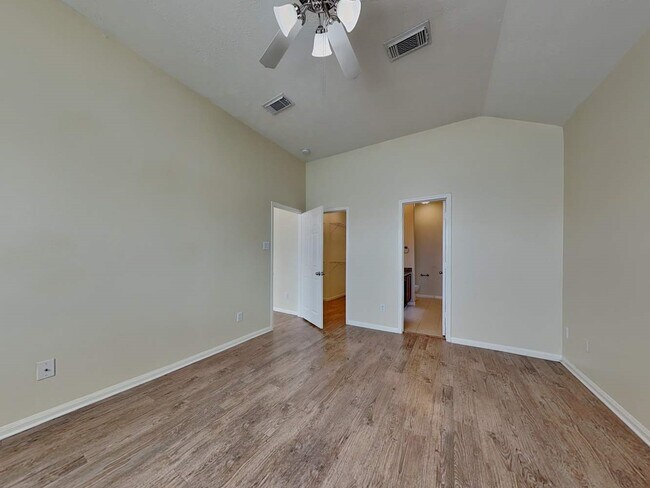 Primary Photo - 20115 Goldlake Dr