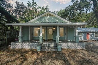 Building Photo - 1 Bedroom 1 Bathroom FALL 2026!