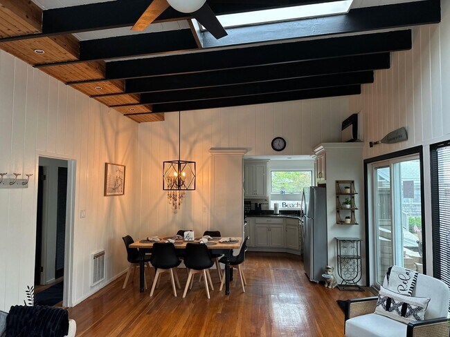 Building Photo - 581 Bayberry Walk