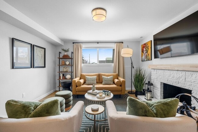 Building Photo - Cozy 2B/1B Unit A I Near Gonzaga/WSU/EWU & 5 Hospitals I Pet Friendly (Furnished)