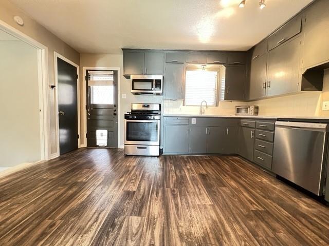 Building Photo - 10263 Casa View Dr