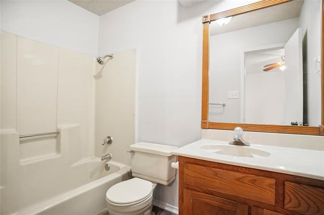 Building Photo - 417 Asbury Dr
