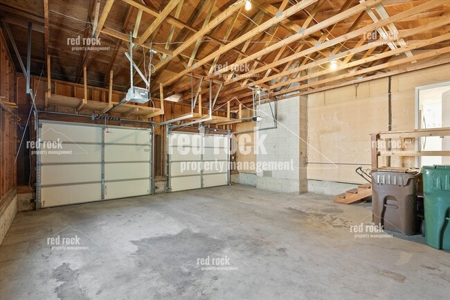 Building Photo - 2211 E 49th Ave