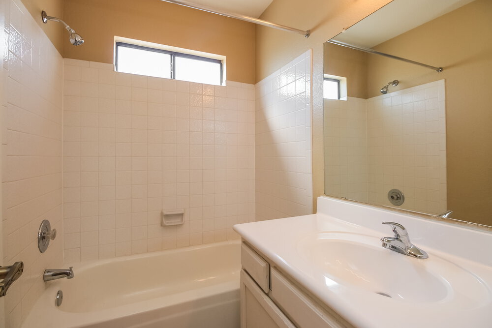 Building Photo - 4125 E La Puente Ave