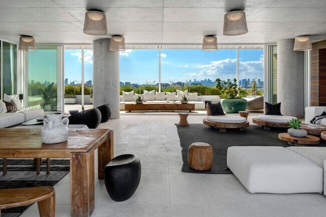 Building Photo - 4701 Meridian Ave